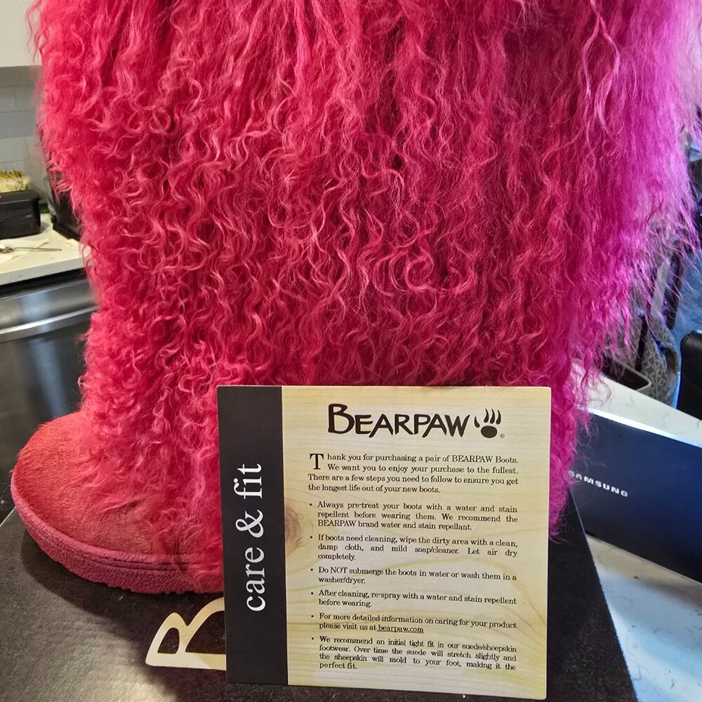 NWT BEARPAW Boetis II Electic Pink Sheepskin Winter Fur Boots Women's Size 7 NEW